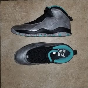 AIR JORDAN 10 30th ANNIVERSARY LADY LIBERTY